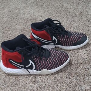 Nike Kids Red and Black Patterned Sneakers